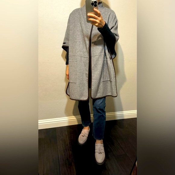 Zara Woman Hand Made Wool Blend Poncho Gray Cape Size M - Picture 7 of 11